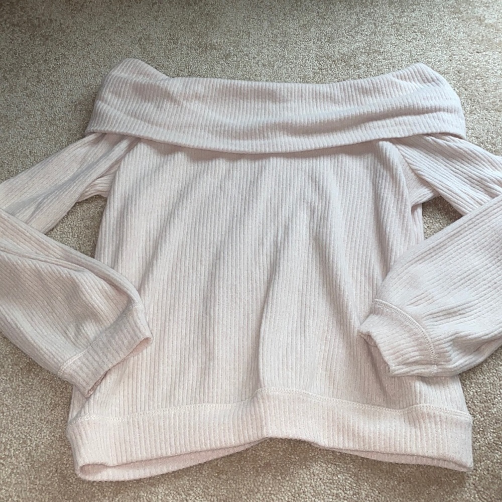 Abercrombie & Fitch off the shoulder long sleeve sweater